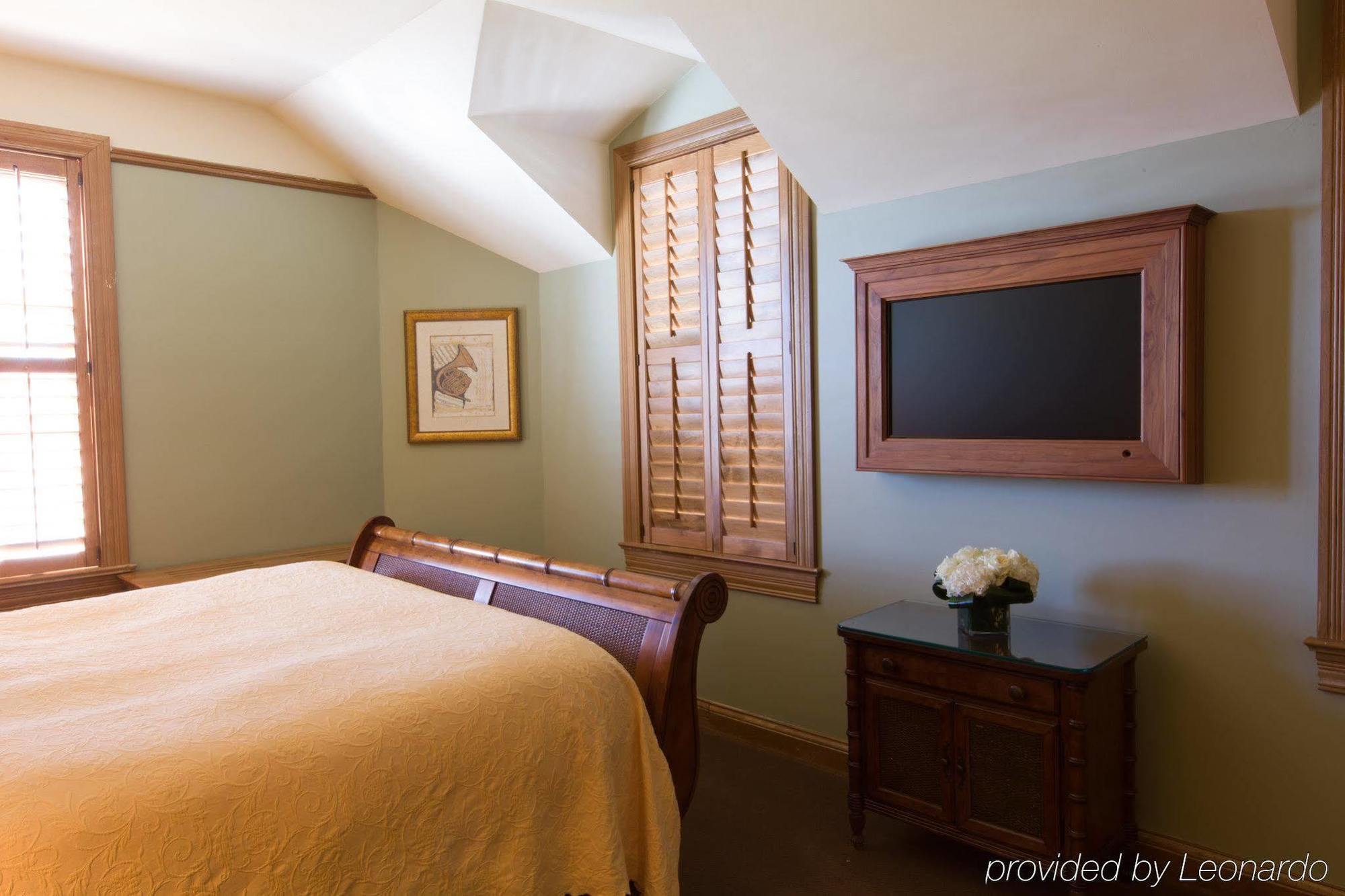 Herrington Inn & Spa Geneva Exterior photo